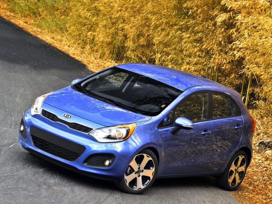  Kia Rio 5-Door 2011 года  (US) (фото 42 из 76)